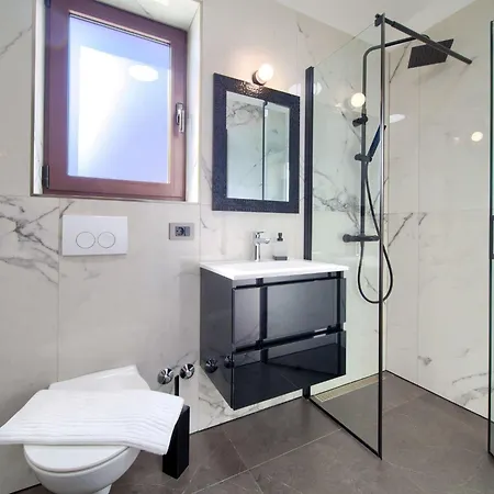 Lana Mit Schwimmbad By Interhome Krk Town