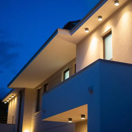 Tatil Evi Lana Mit Schwimmbad By Interhome Krk Town