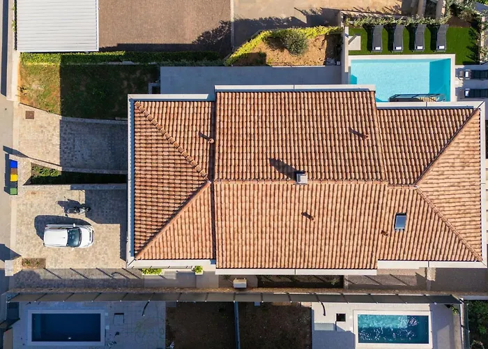 Lana Mit Schwimmbad By Interhome *