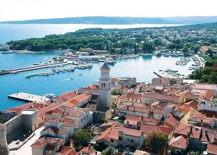 Сasa de vacaciones Lana Mit Schwimmbad By Interhome Krk Town