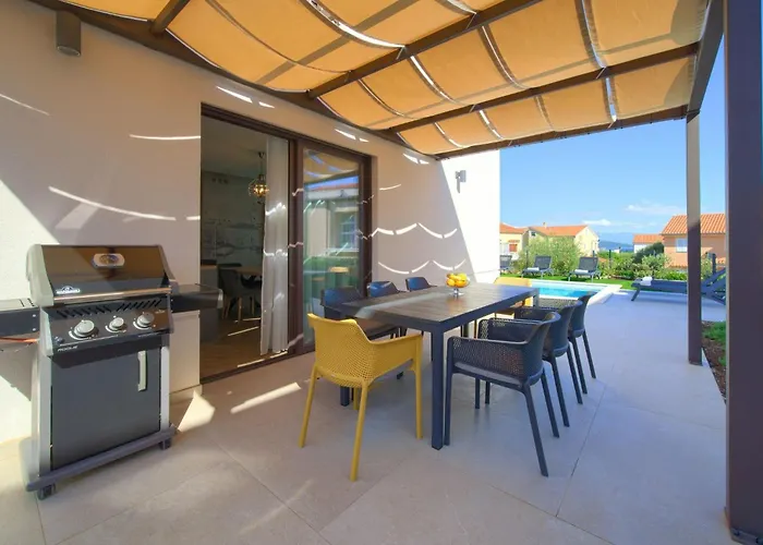 Lana Mit Schwimmbad By Interhome * Krk Town